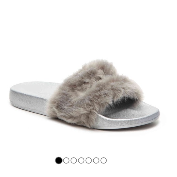 NEW bebe SlipOn Slide Sandal LOGO FLIP SILVER - Picture 4 of 7