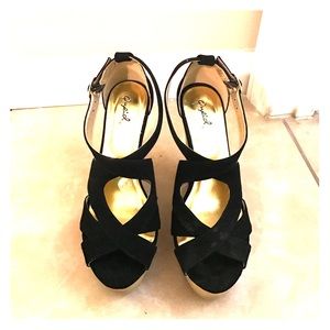 Black Velvet Wedges with Fake Wooden Heel