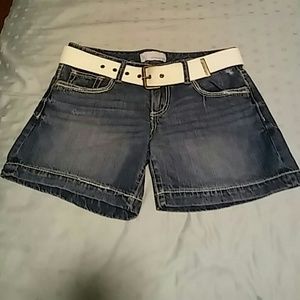 Maurices Jean shorts with belt