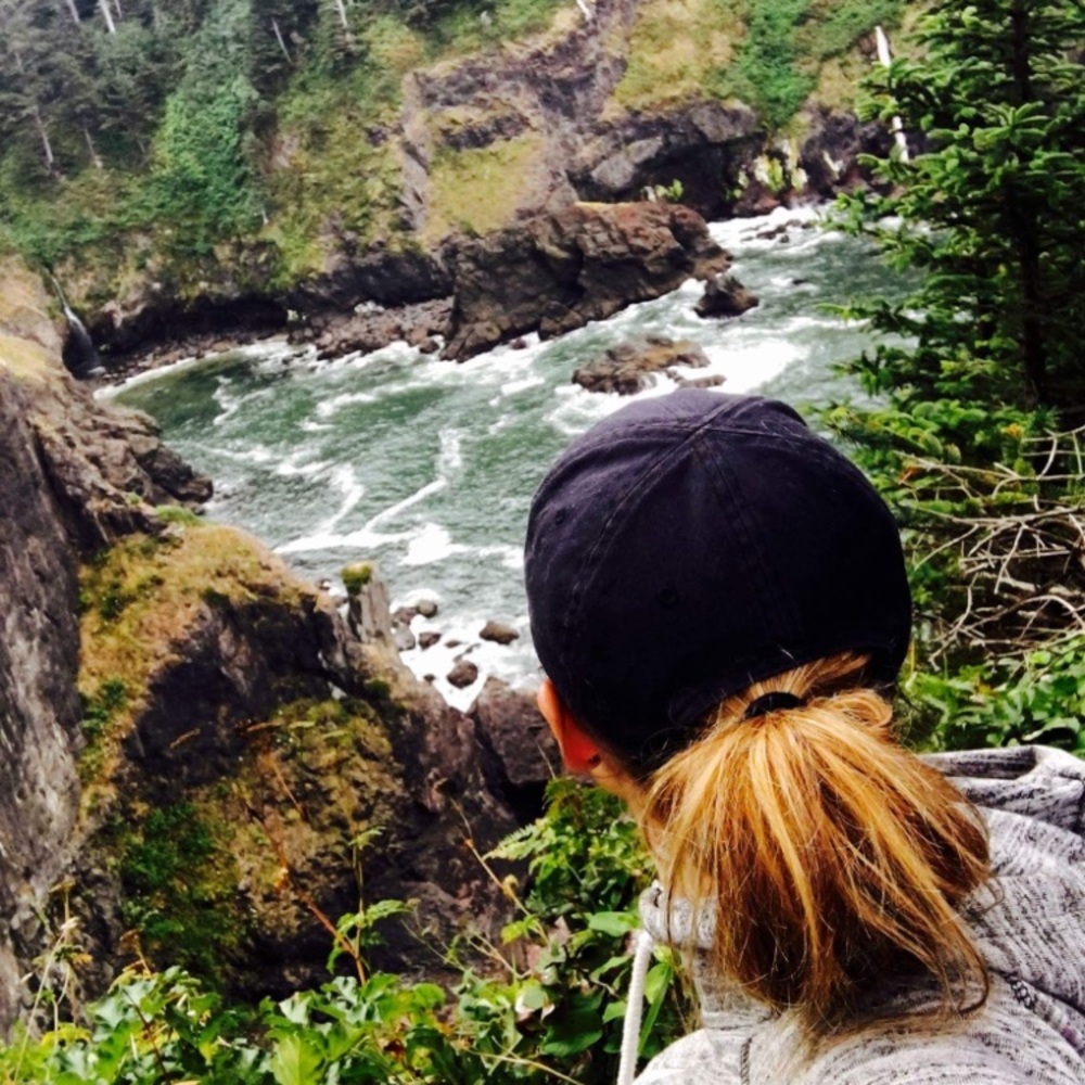 Meet your Posher, Alicia