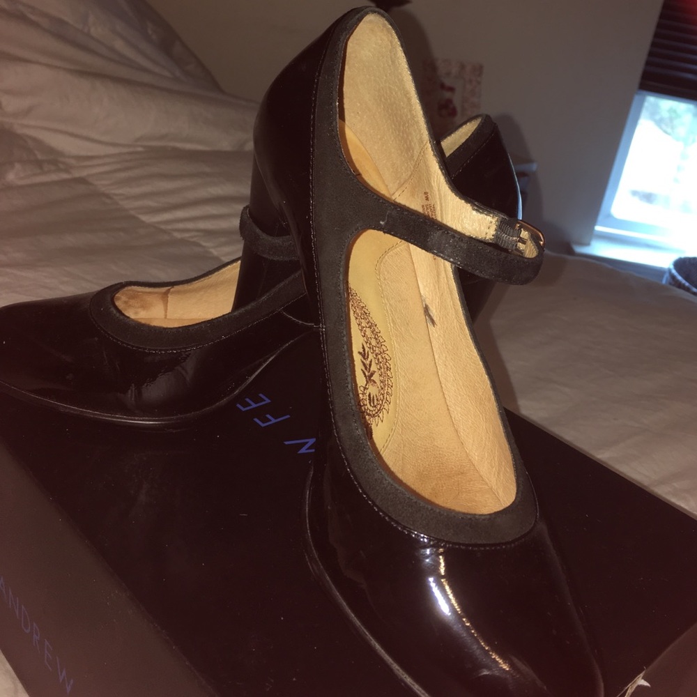 Sofft black chunky heels