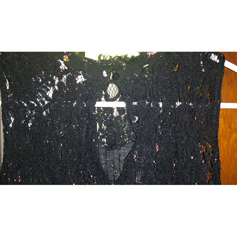 Shirt - Picture 4 of 4