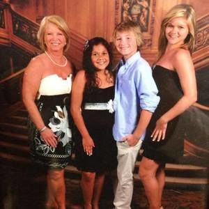 Meet your Posher, Sharon