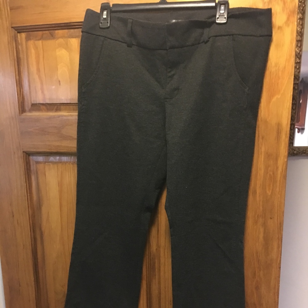 Daisy Fuentes charcoal dress pants soft comfortabl
