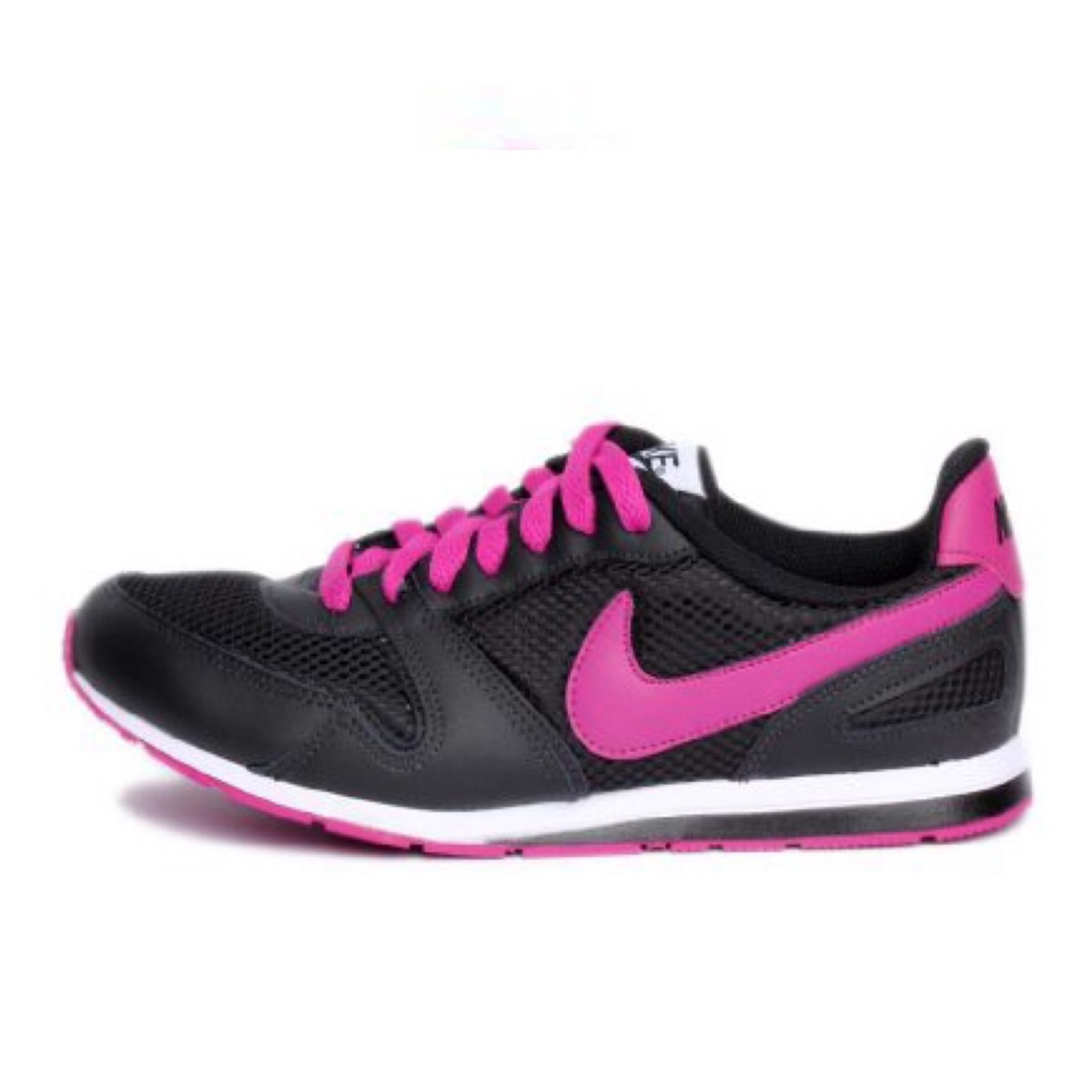 Nike eclipse II sneakers 8.5 black pink running