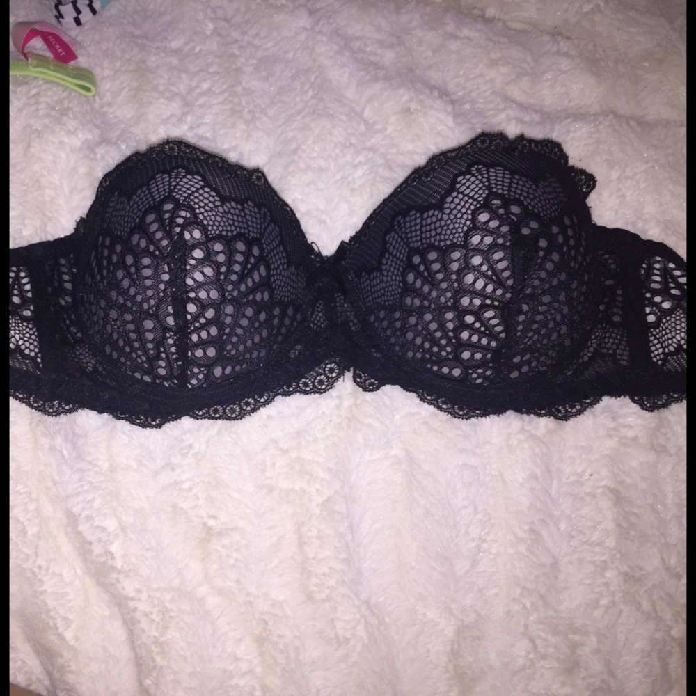 Strapless Push up bra size 34C