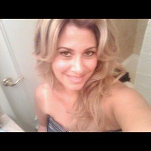 Meet your Posher, Joy