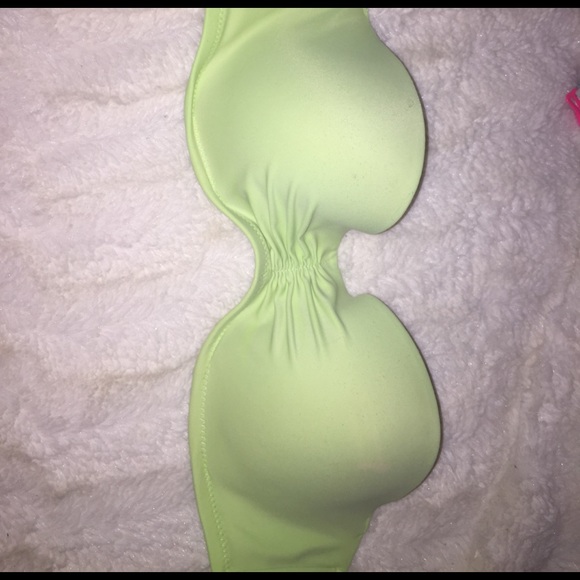 34C Victorias Secret Push up swim top - Picture 1 of 2