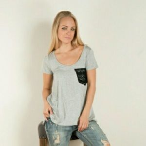 Jersey tee w/crochet pocket (S,M & L)