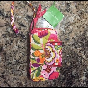NWT VERA BRADLEY Smartphone wristlet- Clementine