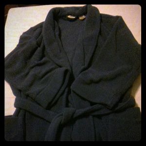 Youth size fleece bath robe.