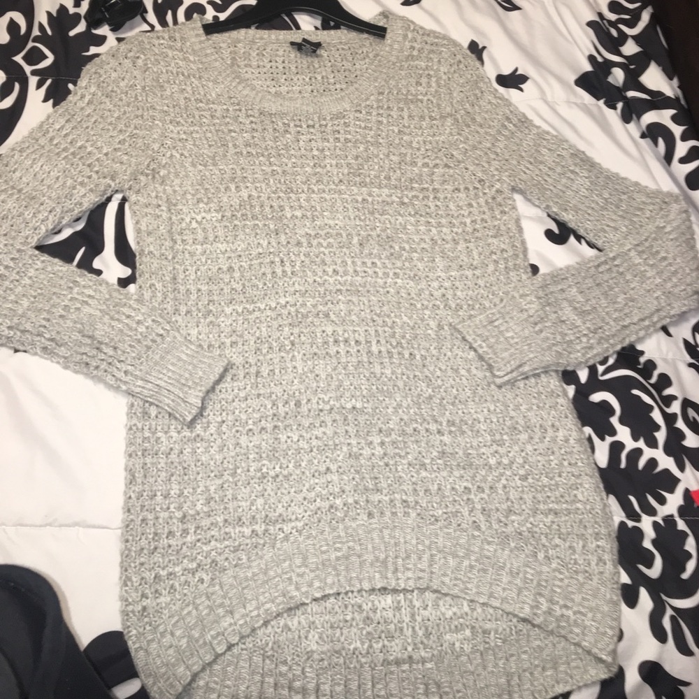 Gray  fashionable sweater