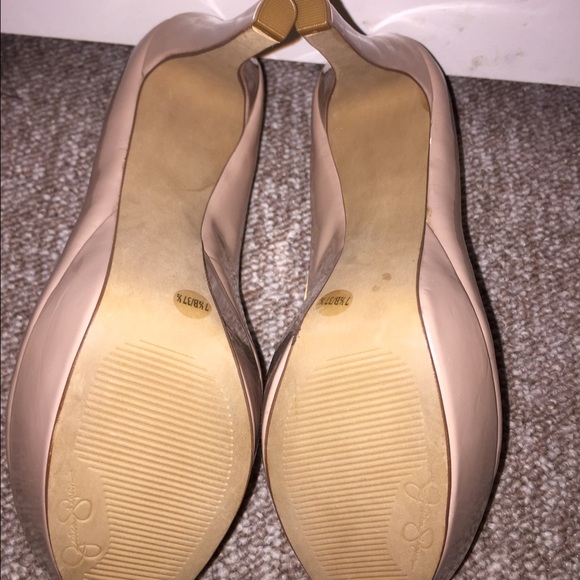 Jessica Simpson Nude Stilettos - Picture 4 of 5