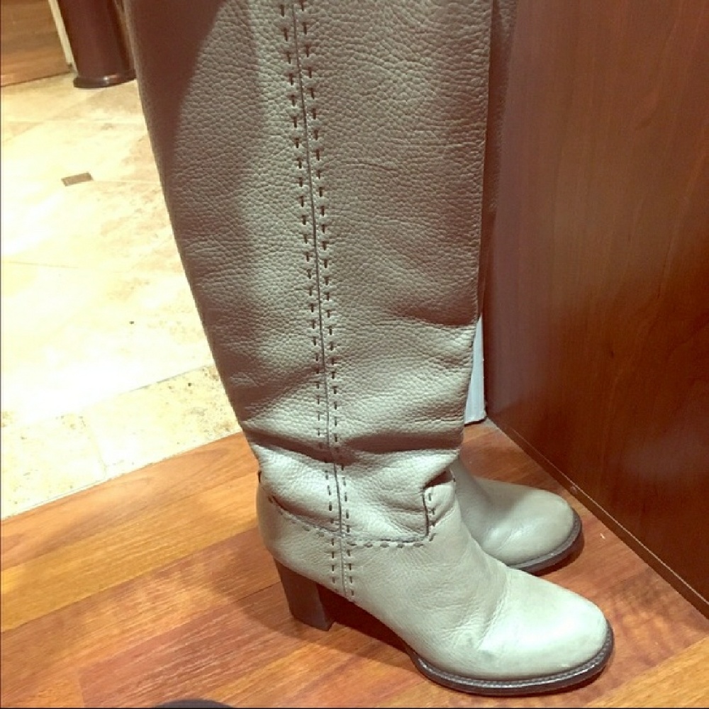 Authentic Tory Burch boots