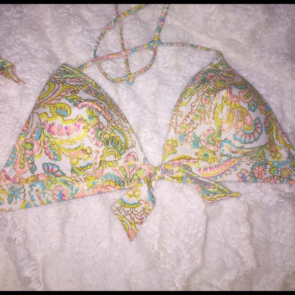 Victorias Secret padded bikini top - Picture 1 of 3