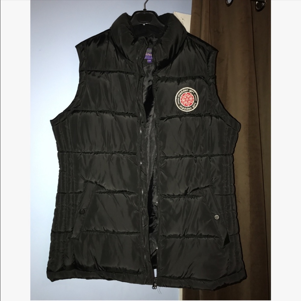 Madden Girl Sleeveless winter puffer vest jacket