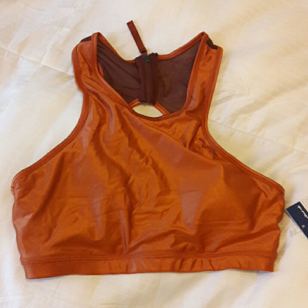 Sports bra