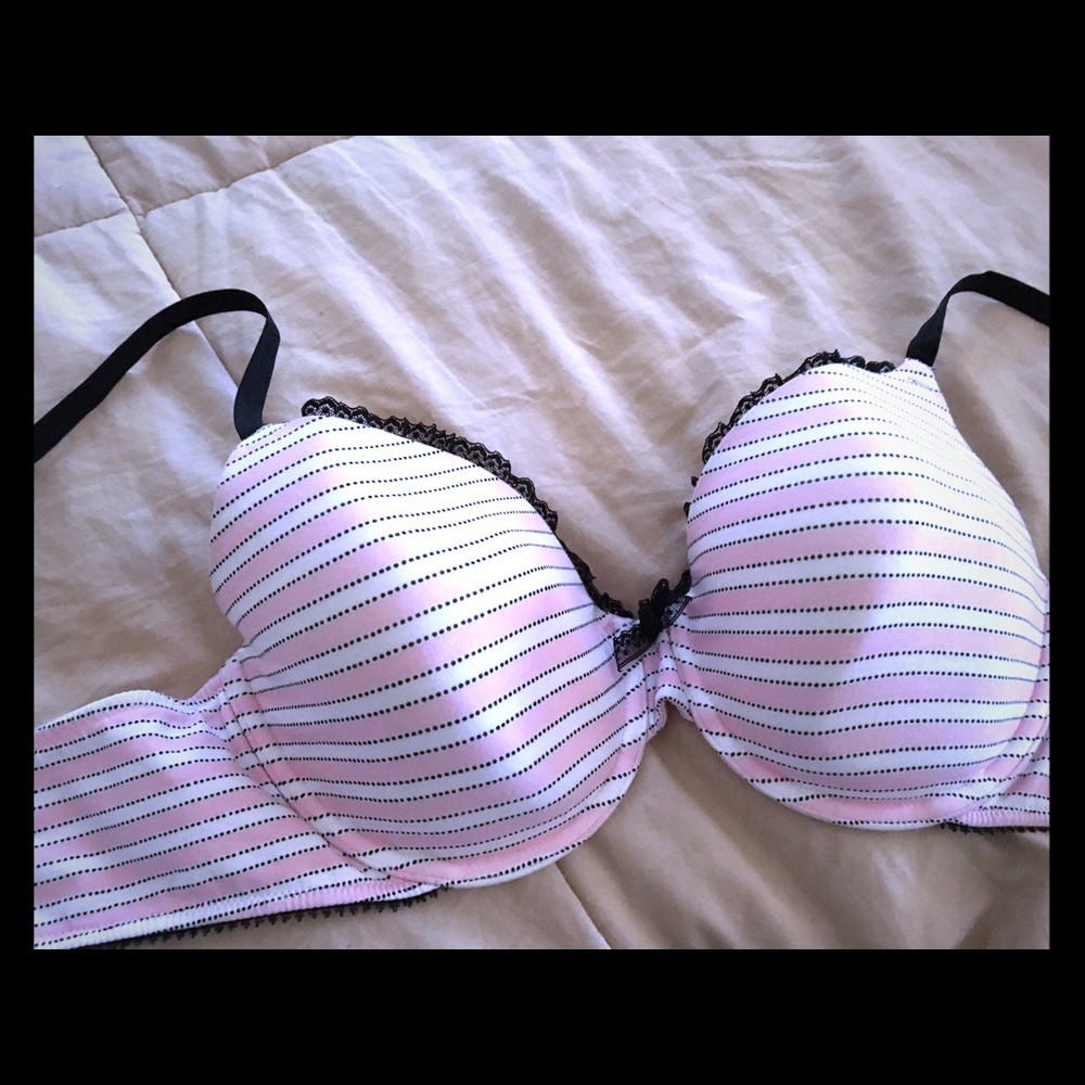 VS Bra