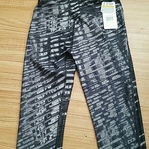 NWT - Under Armour - heatgear alpha