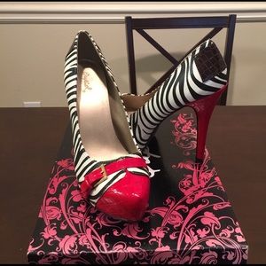 Zebra heels