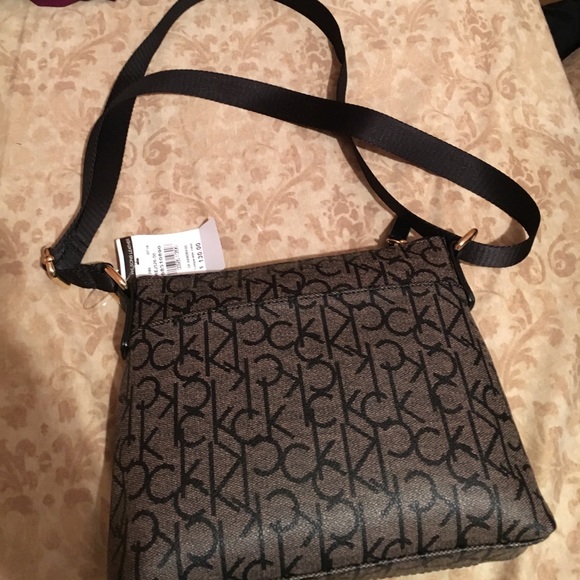 Calvin Klein bag - Picture 2 of 3