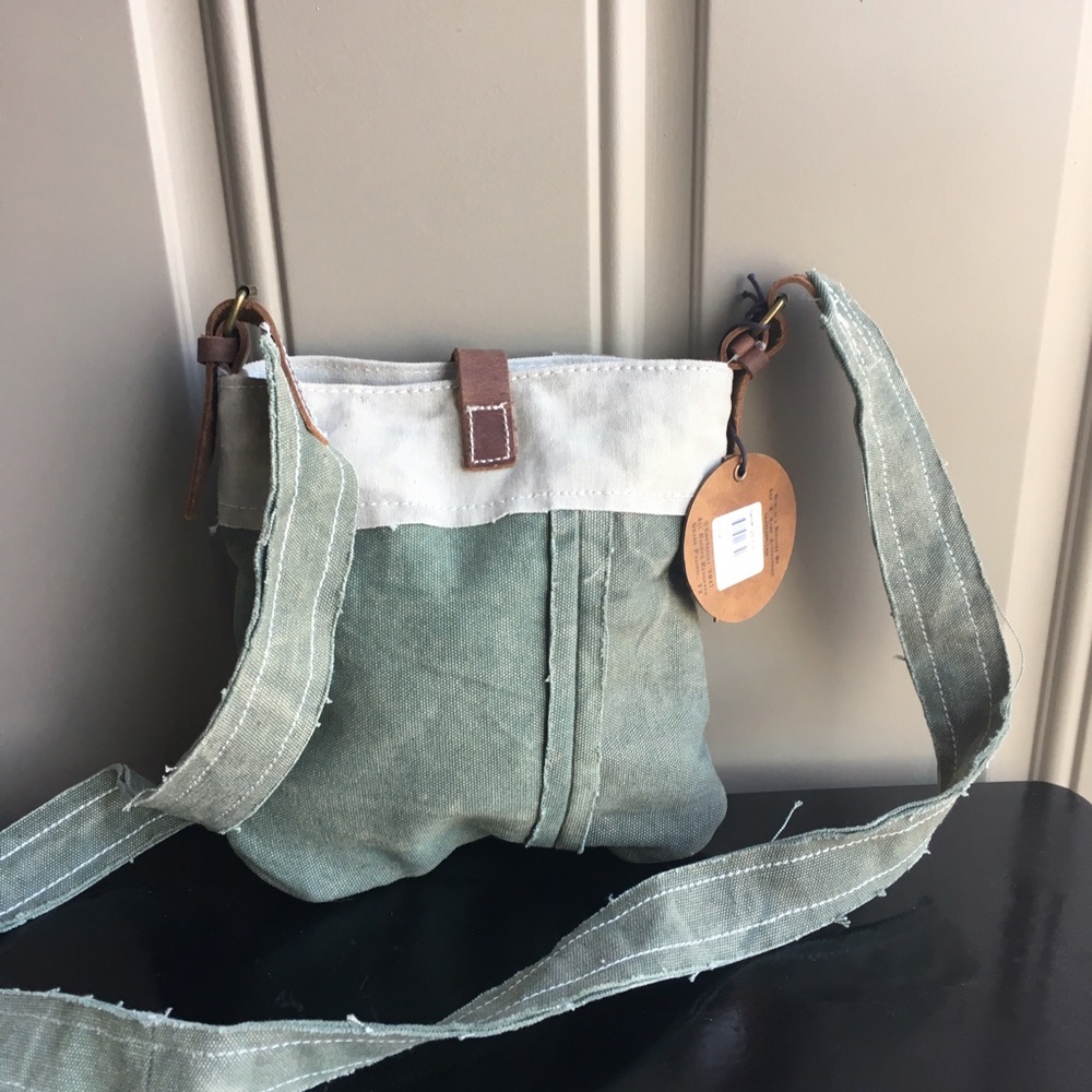 SOLD Akeno Small canvas cross body bag LAST ONE - Picture 2 of 2