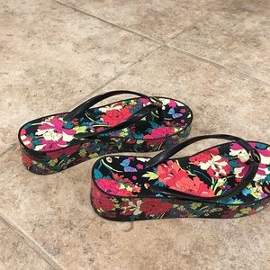 Sakroots slip on sandals