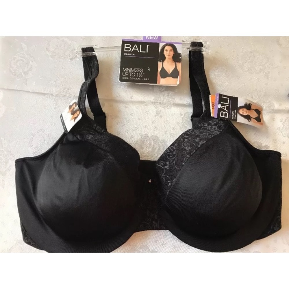 Women NWT Bali Women's Minimizer Bra Black