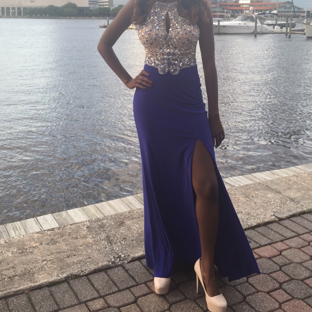 Prom Dress - Picture 4 of 4
