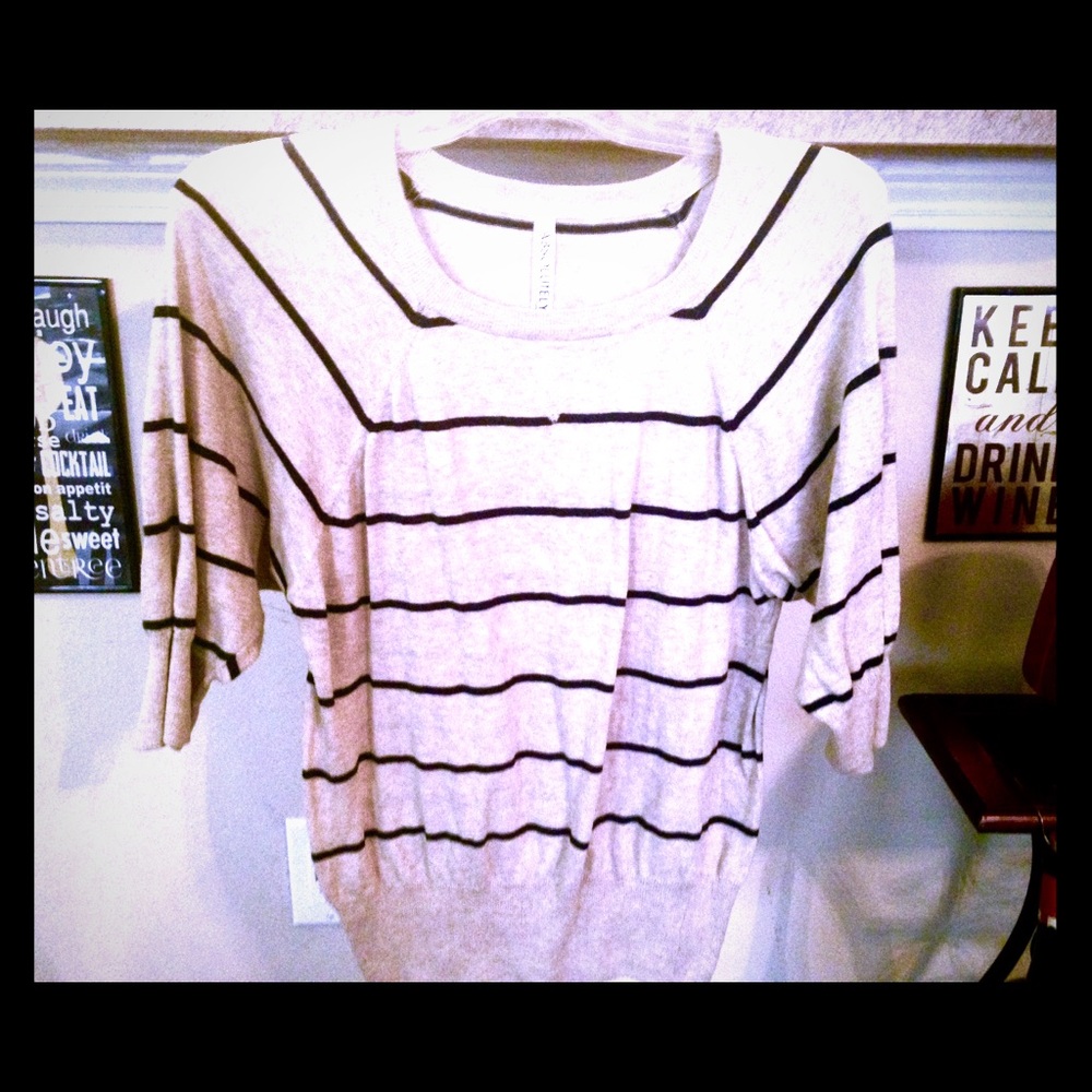 HOT- Striped sweater, Light weight, quarter sleeve