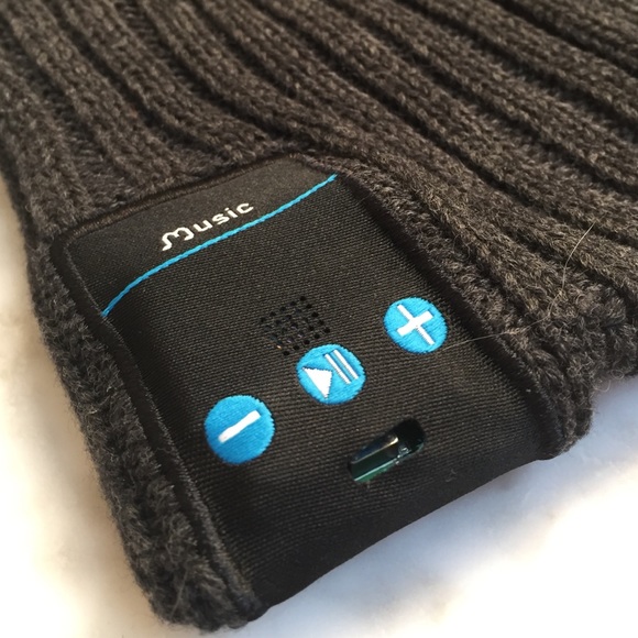 RotiBox washable wireless music beanie! - Picture 3 of 4