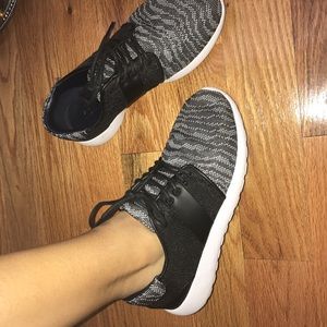 Zara on trend comfy sneakers!
