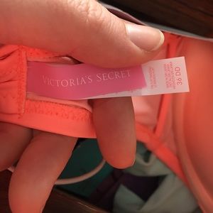 VICTORIA SECRET SWIMSUIT TOP!