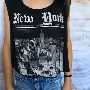 Forever 21 cropped muscle tee.