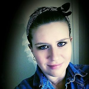 Meet your Posher, Brooke