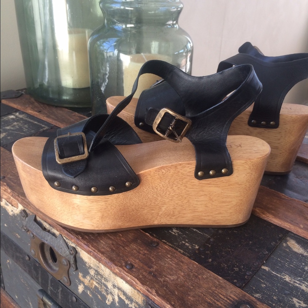 Kelsi dagger Brooklyn black platform wedges