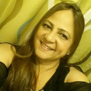 Meet your Posher, Iris