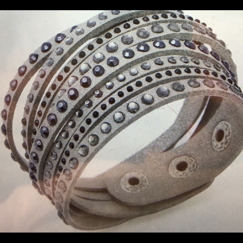 Austrian Crystal Wrap Bracelet new in package - Picture 1 of 3