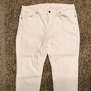 White Michael Kors Capri's
