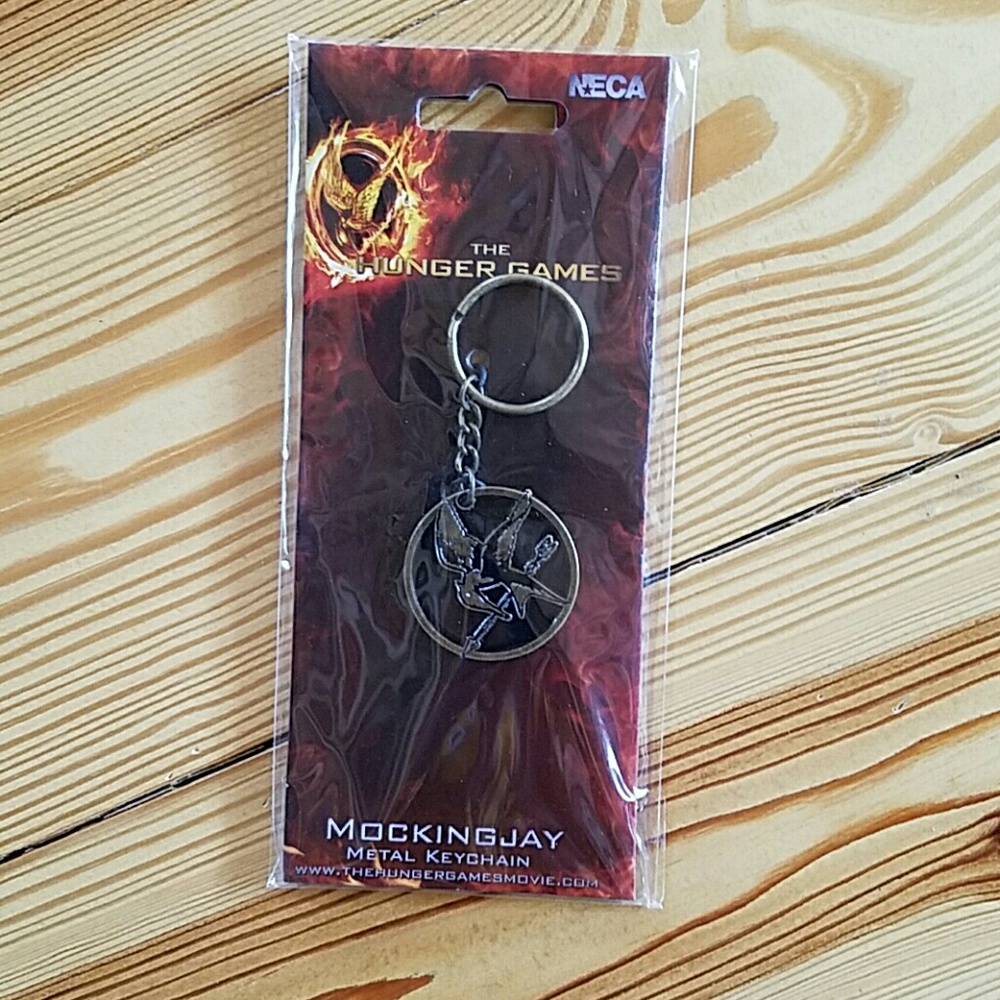 Hunger Games Mockingjay Metal Keychain NWT