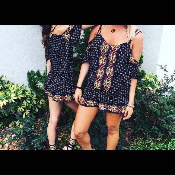 Adorable printed short and top set - Picture 2 of 3