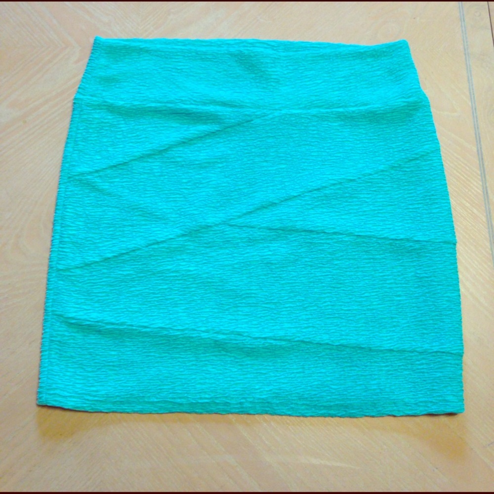 Sea Foam Green Charlotte Russe Body Con Skirt