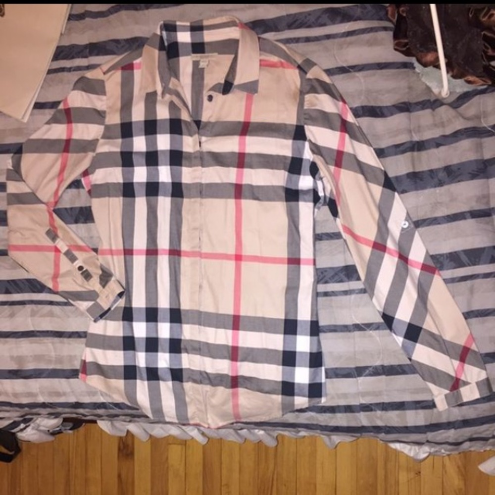 Burberry shirt size small