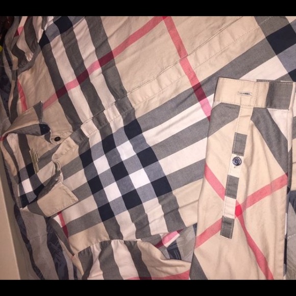 Burberry shirt size small - Picture 2 of 5