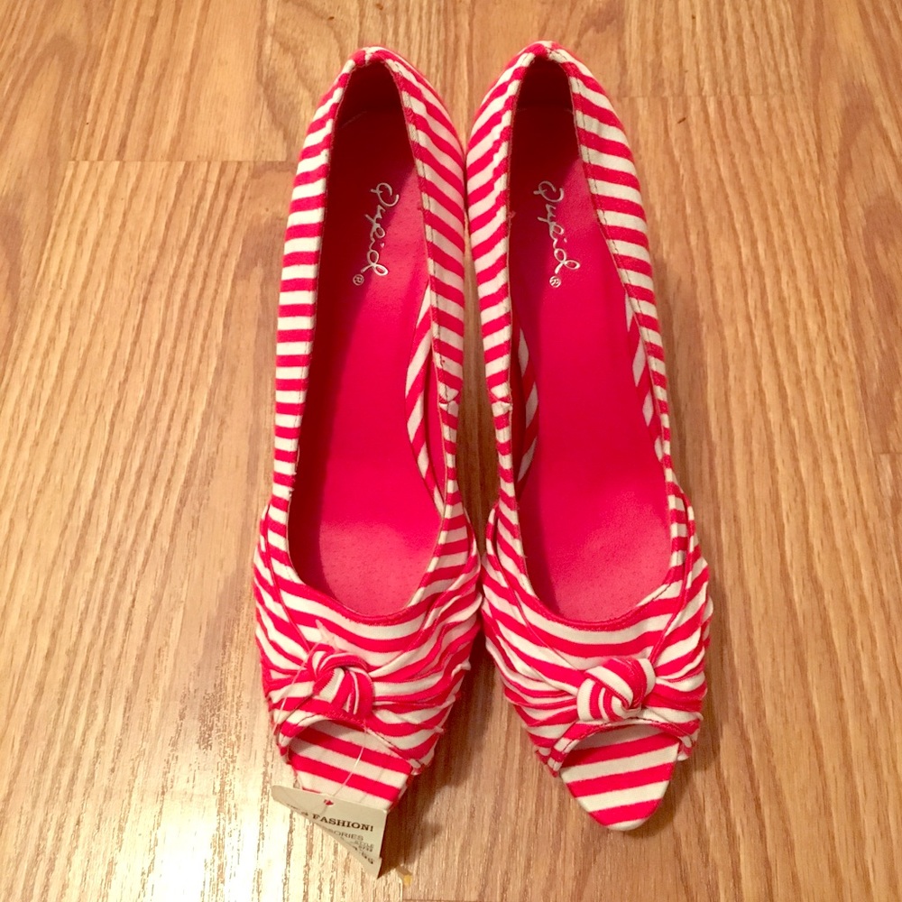 Red/white striped peep toe heels