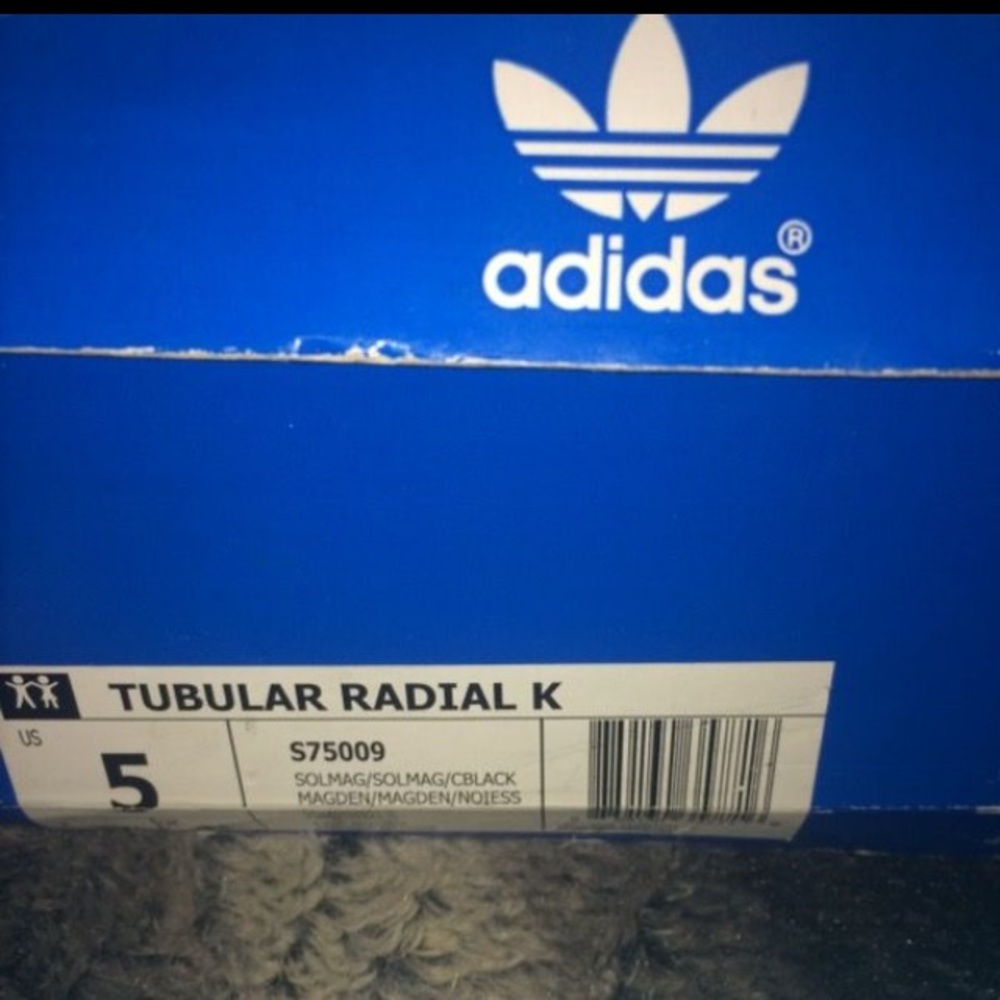 Addidas size 5 - Picture 3 of 5