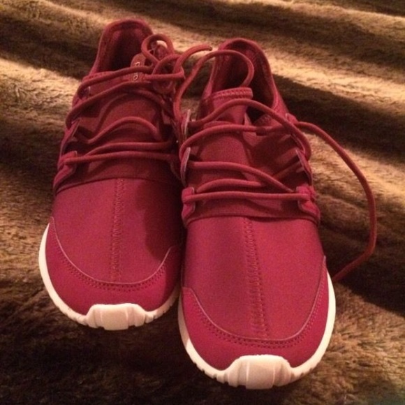 Addidas size 5 - Picture 1 of 5