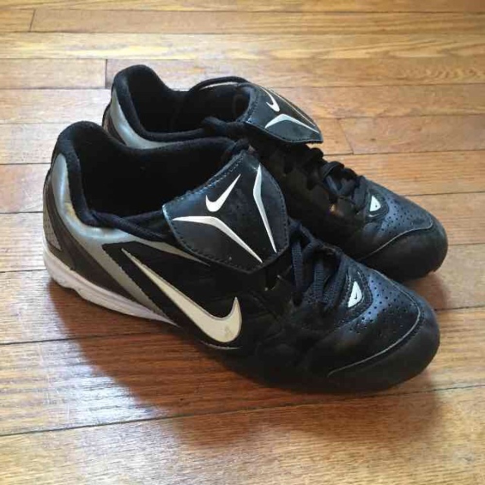 SOLD on Ⓜ️ercari Nike Youth Baseball Cleats