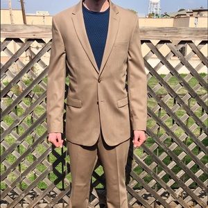 Jos A. Bank Men's Suit