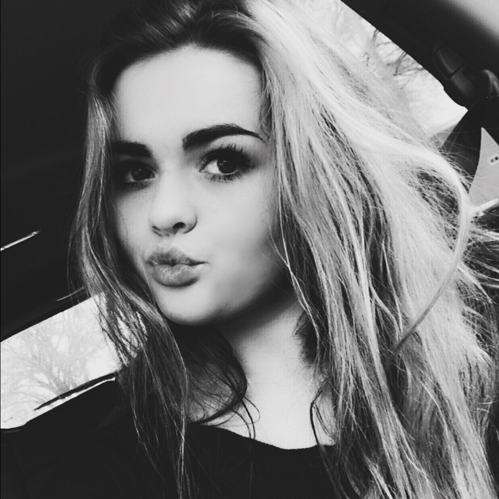 Meet your Posher, Kinley